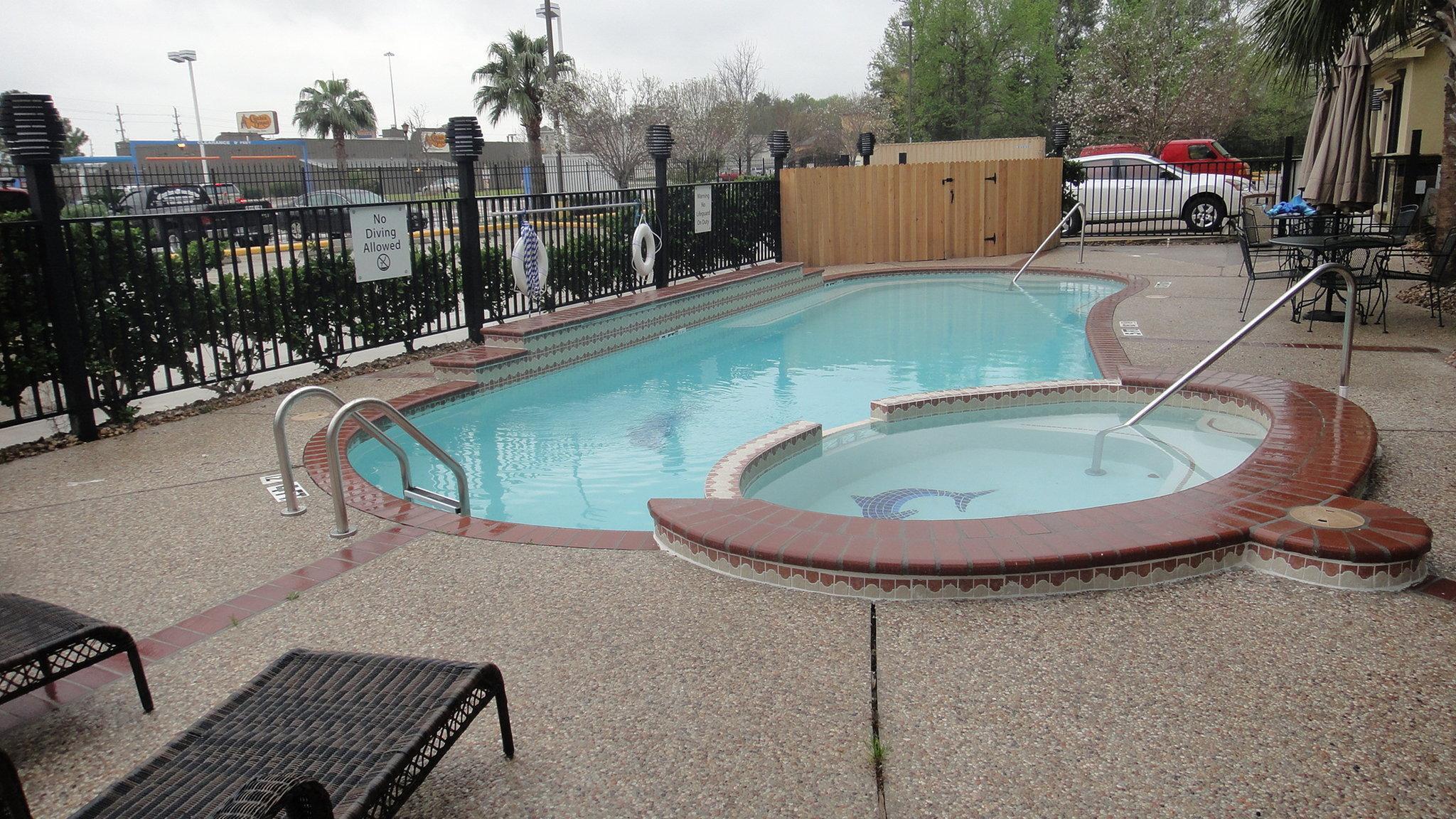 Holiday Inn Express Hotel & Suites Houston North Intercontinental By Ihg Dış mekan fotoğraf